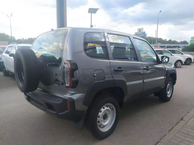 LADA Niva 2021