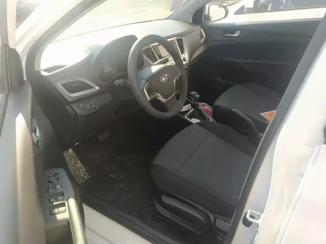 Hyundai Solaris 2021