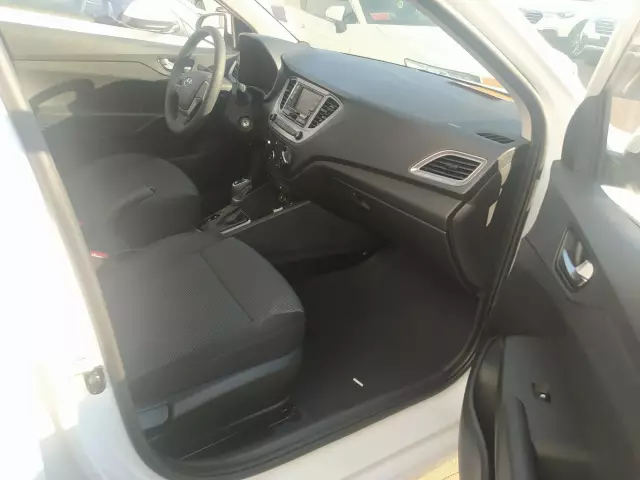 Hyundai Solaris 2021