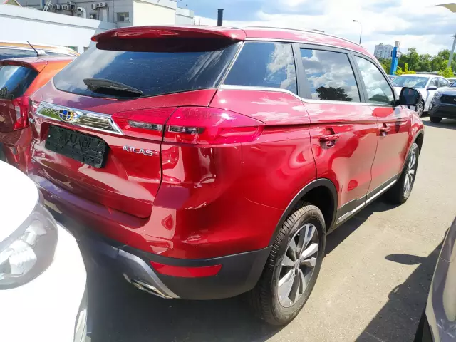Geely Atlas 2021