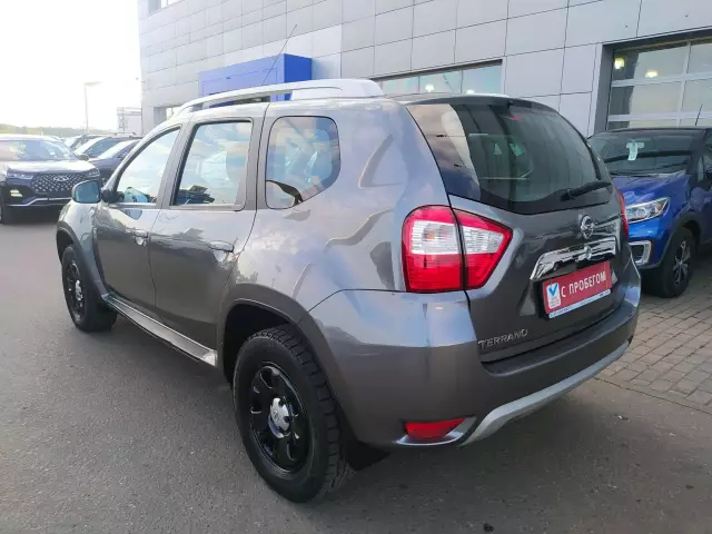 Nissan Terrano 2014