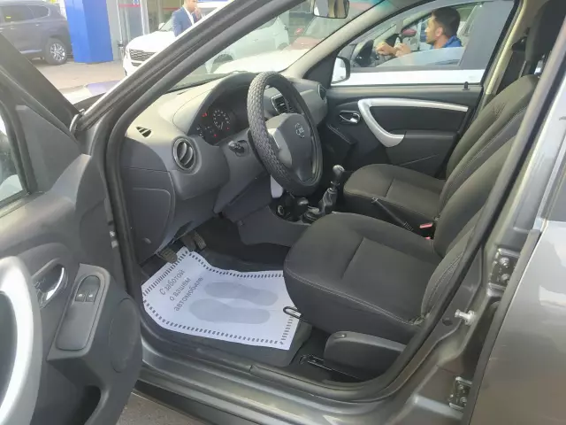 Nissan Terrano 2014