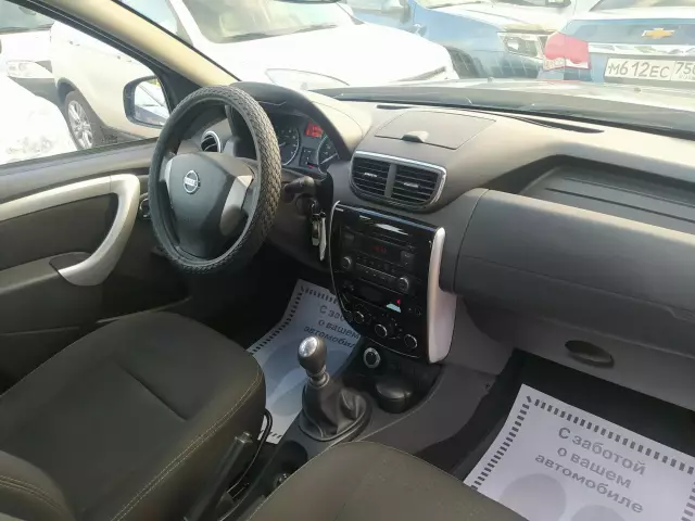 Nissan Terrano 2014
