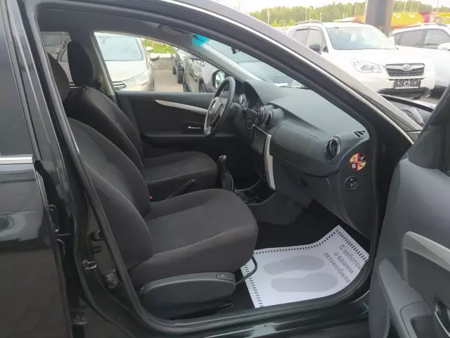 Nissan Almera 2016