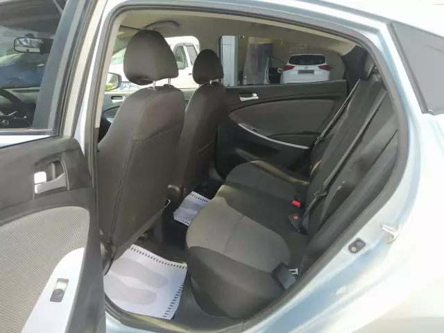 Hyundai Solaris 2012
