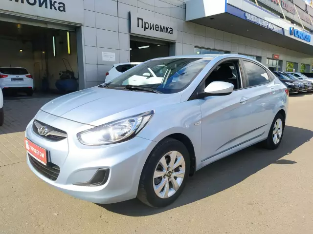 Hyundai Solaris 2012
