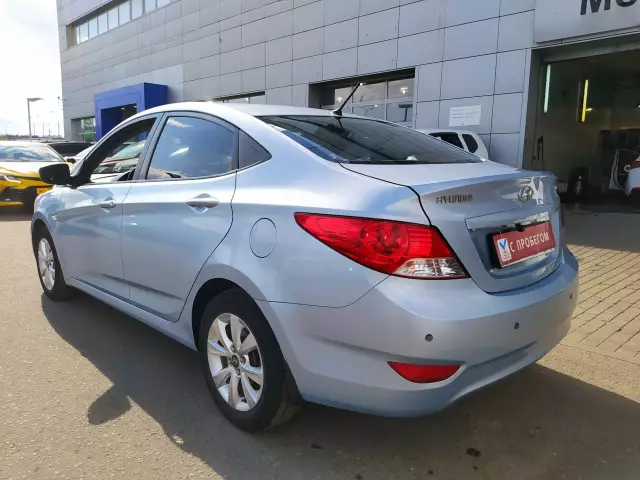 Hyundai Solaris 2012
