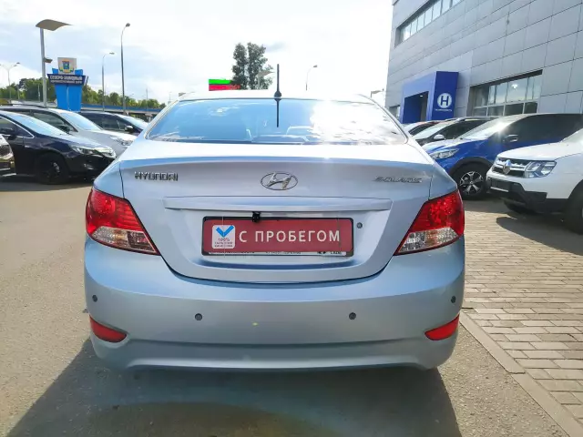 Hyundai Solaris 2012