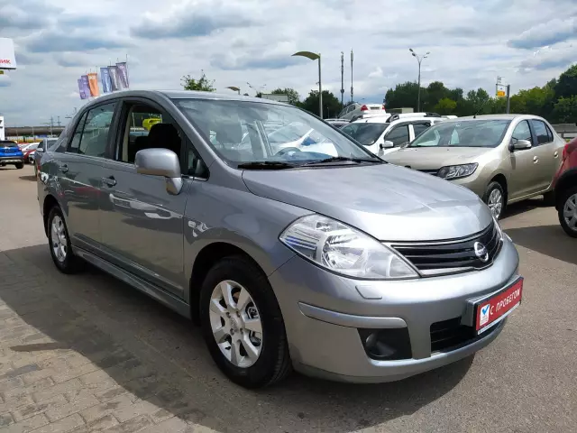 Nissan Tiida 2010