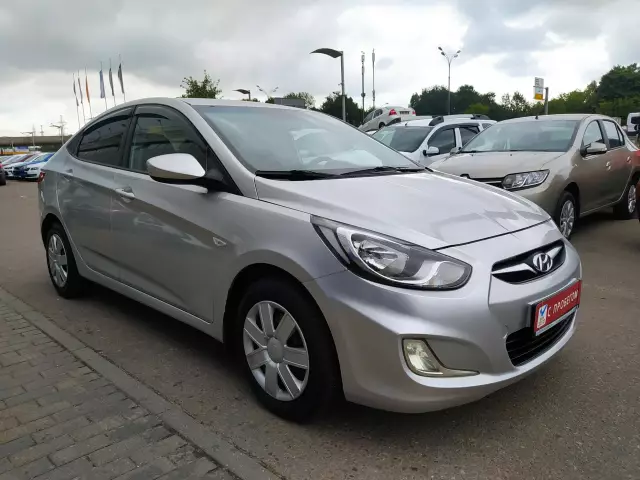 Hyundai Solaris 2014