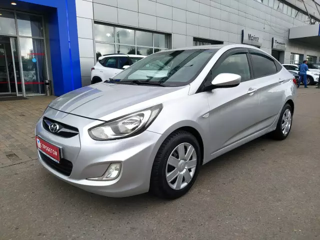 Hyundai Solaris 2014
