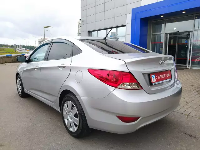 Hyundai Solaris 2014