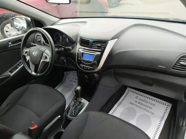 Hyundai Solaris 2014