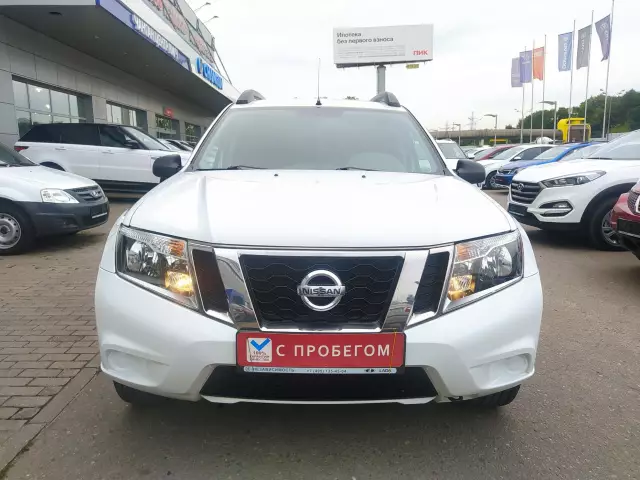 Nissan Terrano 2015