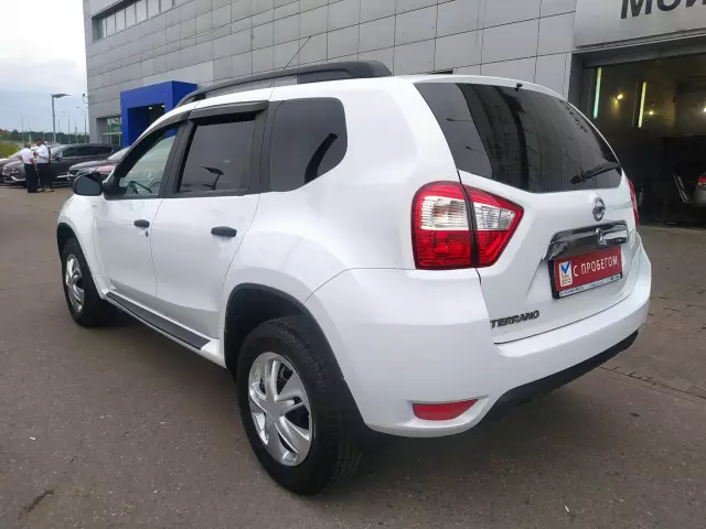 Nissan Terrano 2015