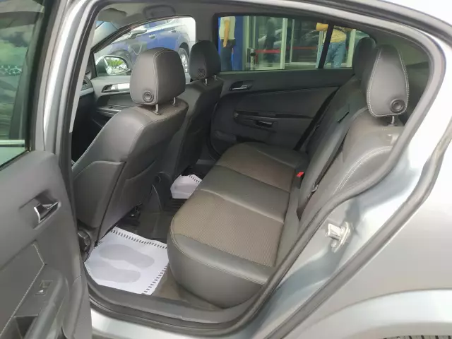 Opel Astra 2014