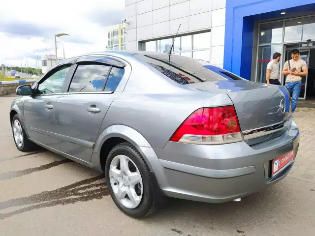 Opel Astra 2014
