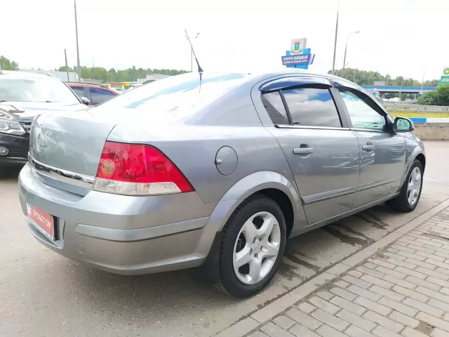 Opel Astra 2014