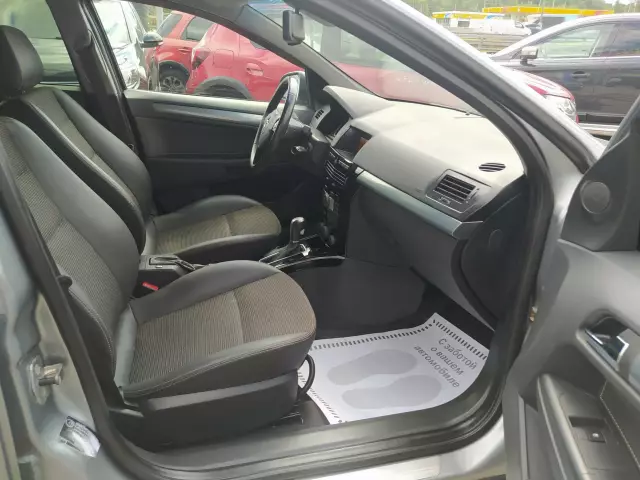 Opel Astra 2014