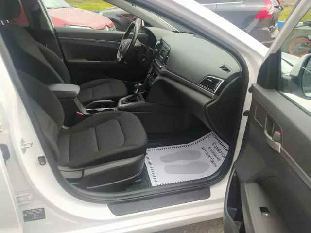 Hyundai Elantra 2017