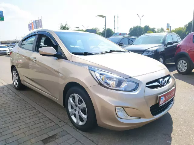 Hyundai Solaris 2011