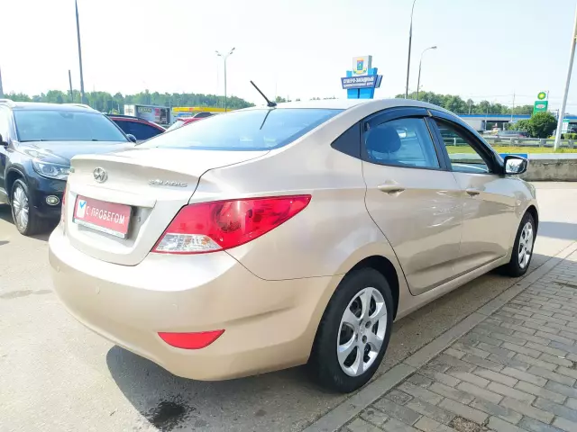 Hyundai Solaris 2011