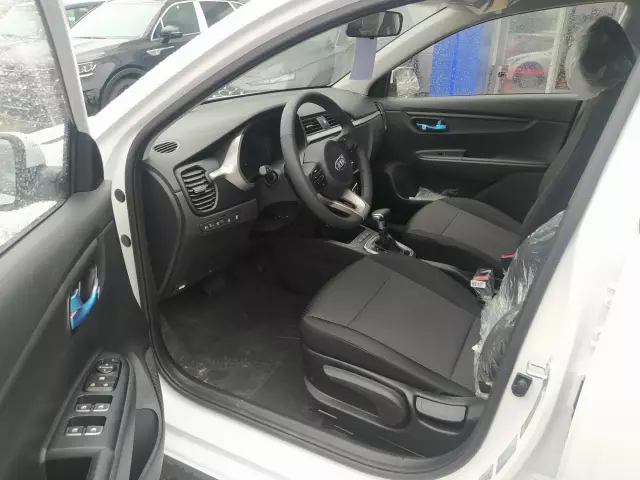Kia Rio 2021