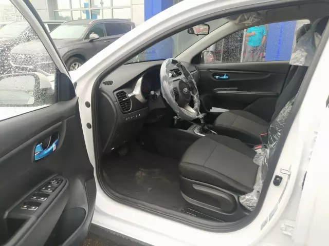 Kia Rio 2021