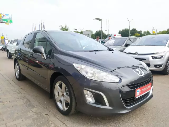 Peugeot 308 2011