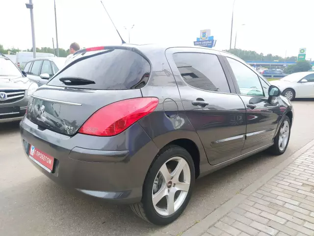 Peugeot 308 2011