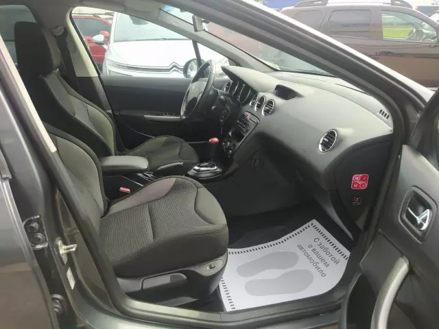 Peugeot 308 2011