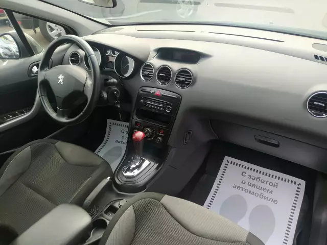Peugeot 308 2011