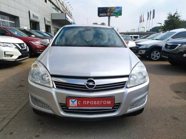 Opel Astra 2010