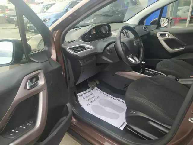 Peugeot 2008 2014