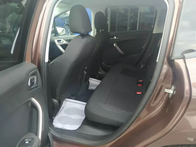 Peugeot 2008 2014