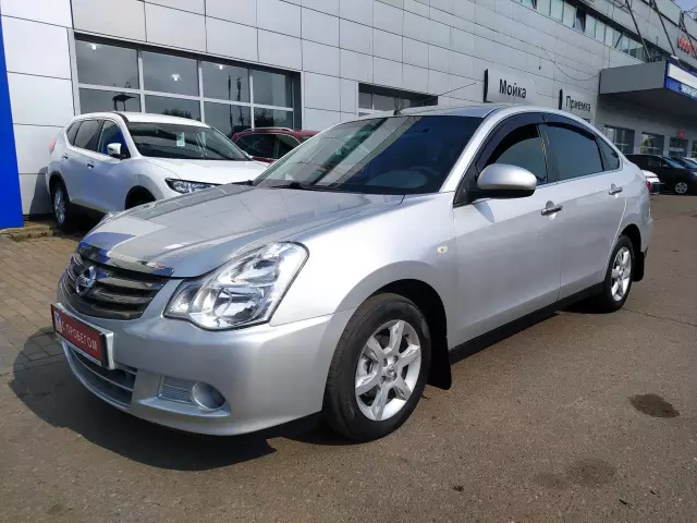 Nissan Almera 2015