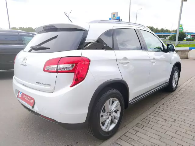 Citroen C4 AirCross 2014