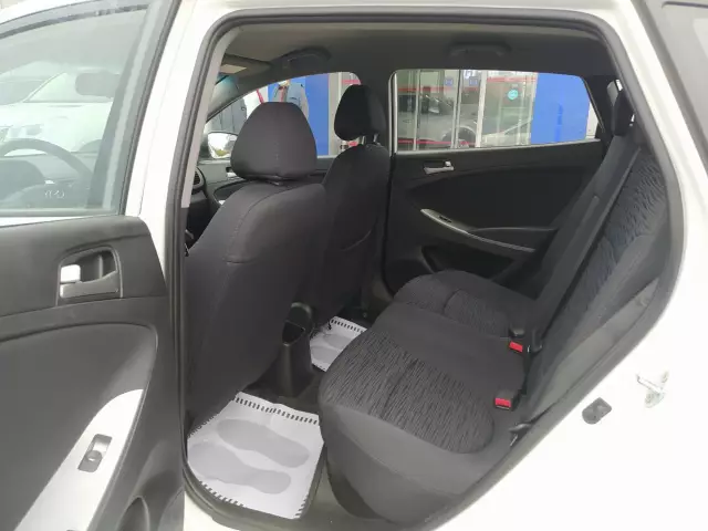Hyundai Solaris 2015