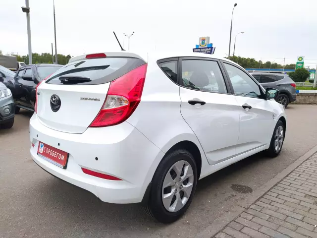 Hyundai Solaris 2015