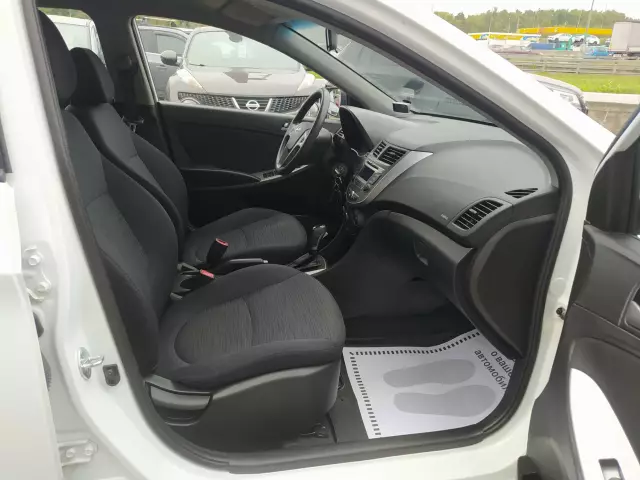 Hyundai Solaris 2015