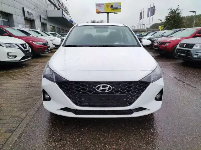 Hyundai Solaris 2021