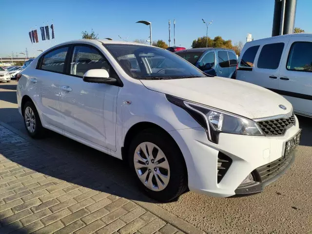 Kia Rio 2021