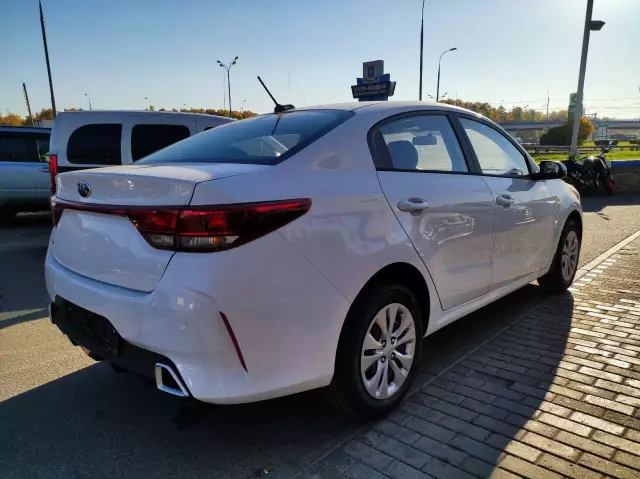 Kia Rio 2021