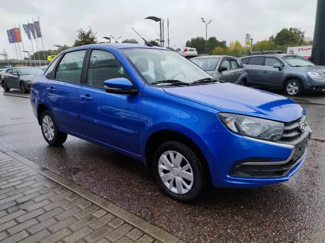 LADA Granta 2019