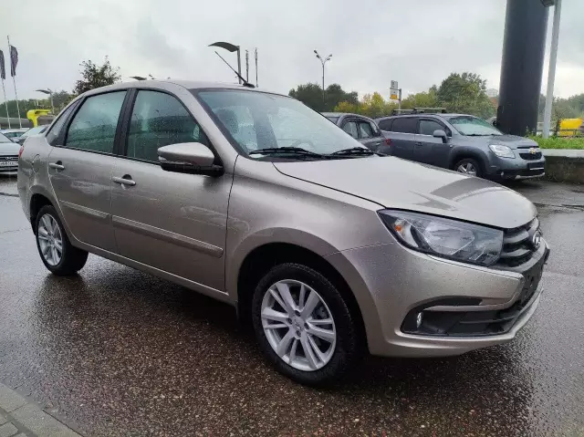 LADA Granta 2019