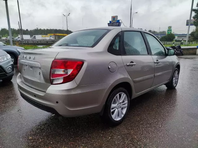 LADA Granta 2019