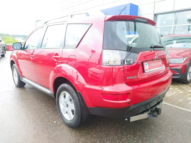 Mitsubishi Outlander 2010