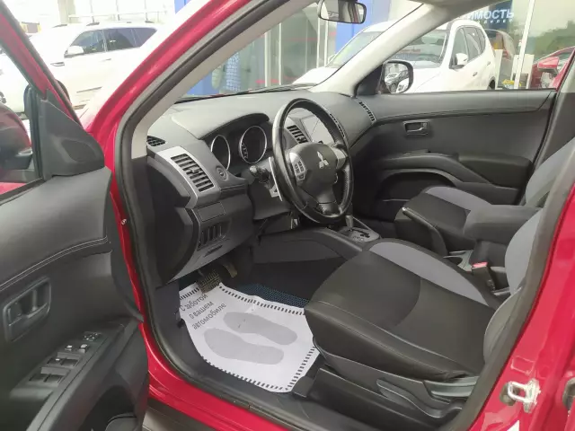 Mitsubishi Outlander 2010