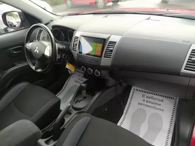 Mitsubishi Outlander 2010