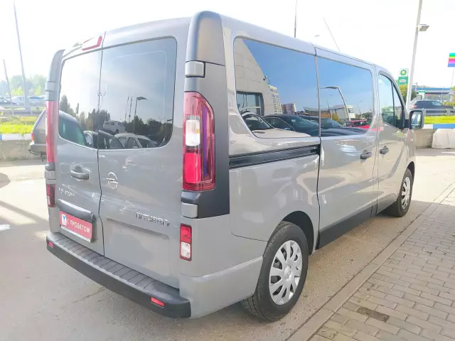 Opel Vivaro 2016